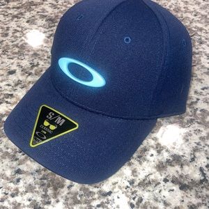 Mens Oakley fitted baseball cap